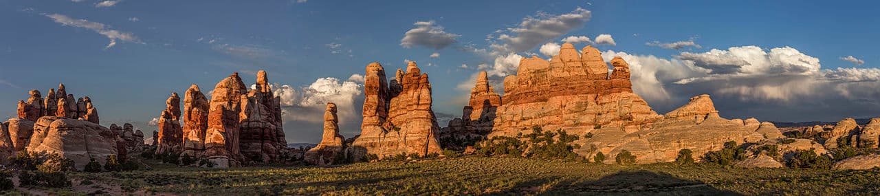 Canyonlands Maze — The Doll House wilderness permit area in Canyonlands National Park - backcountry hiking destination