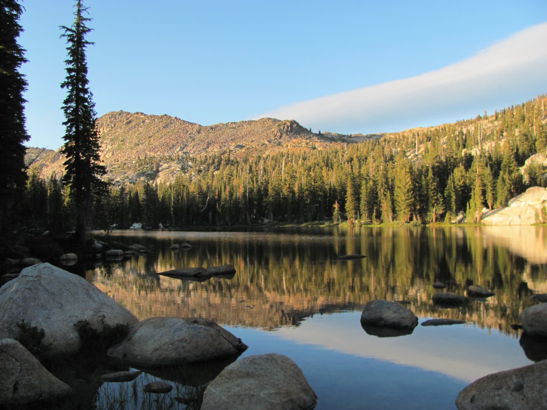 Desolation Wilderness Permit — Lakes 3 and 5 permit area in Desolation Wilderness - backcountry hiking destination