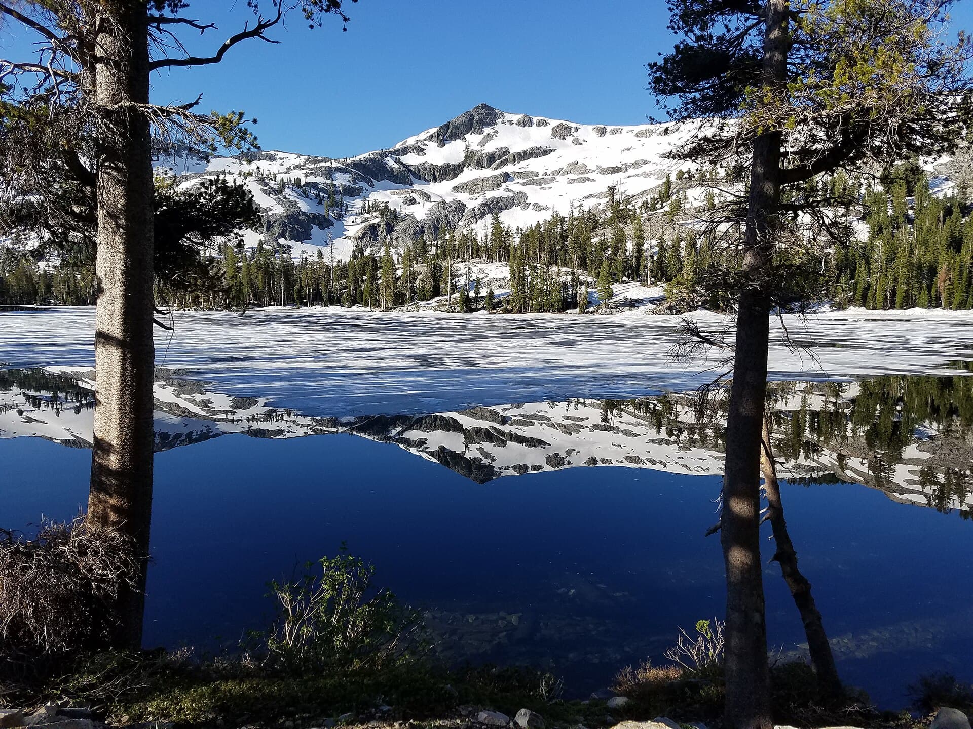 Desolation Wilderness Permit — Tamarack wilderness permit area in Desolation Wilderness - backcountry hiking destination