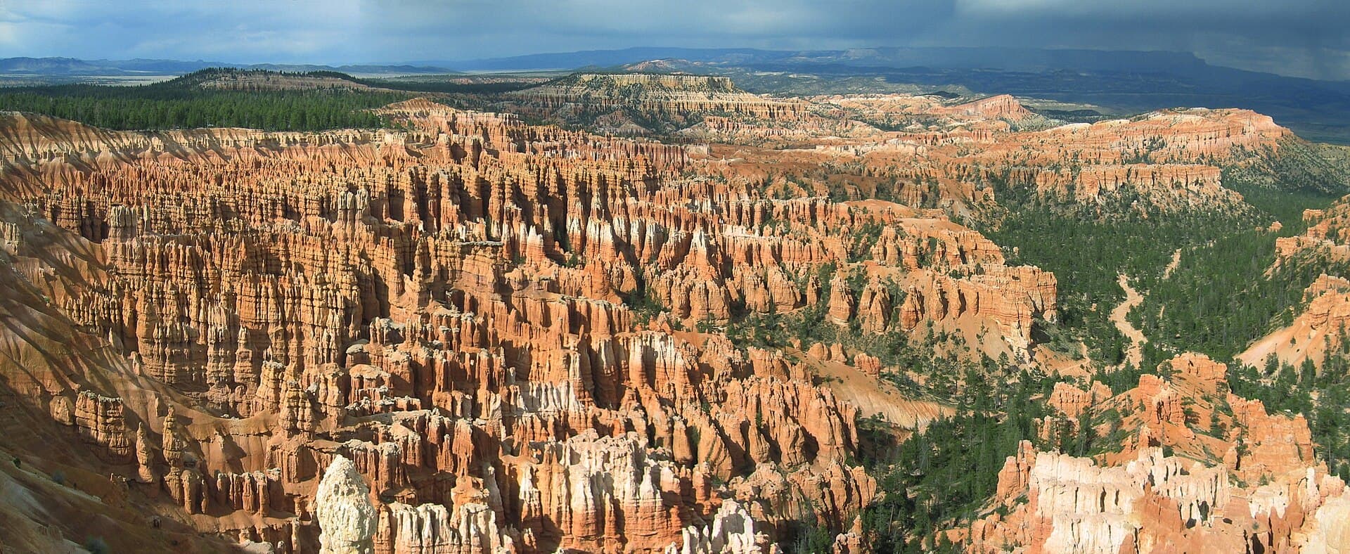 Under-the-Rim Trail wilderness permit area in Bryce Canyon National Park - backcountry hiking destination