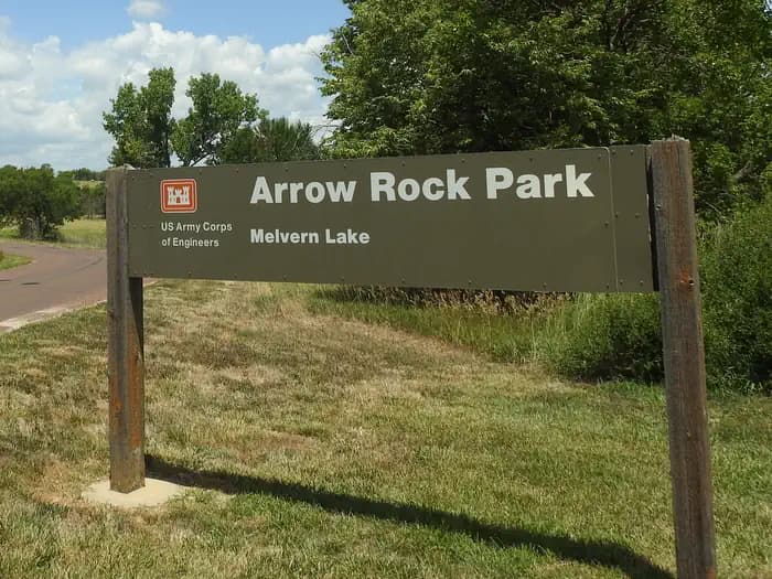 ARROW ROCK campground