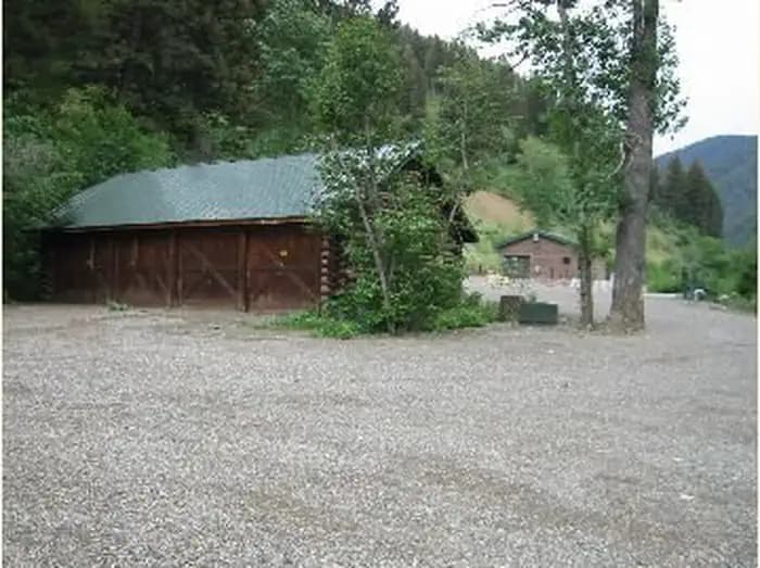 LOWER HYALITE GROUP campground in US