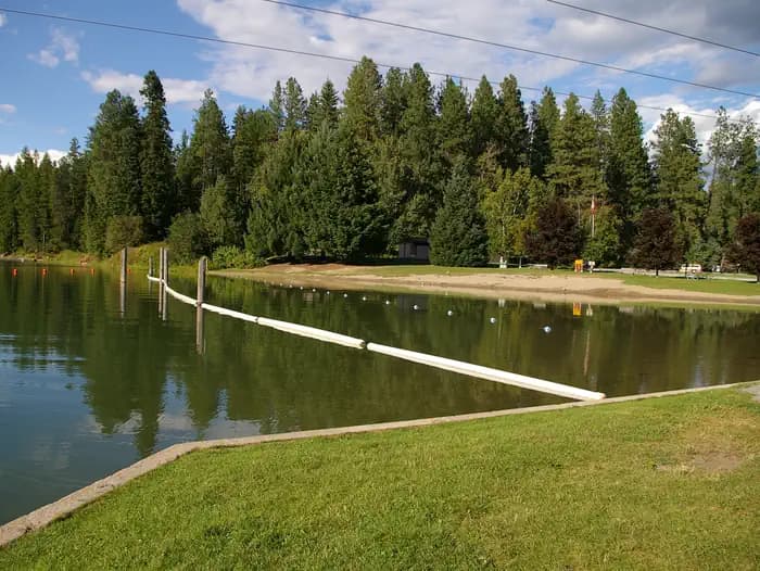 PRIEST RIVER campground in Idaho