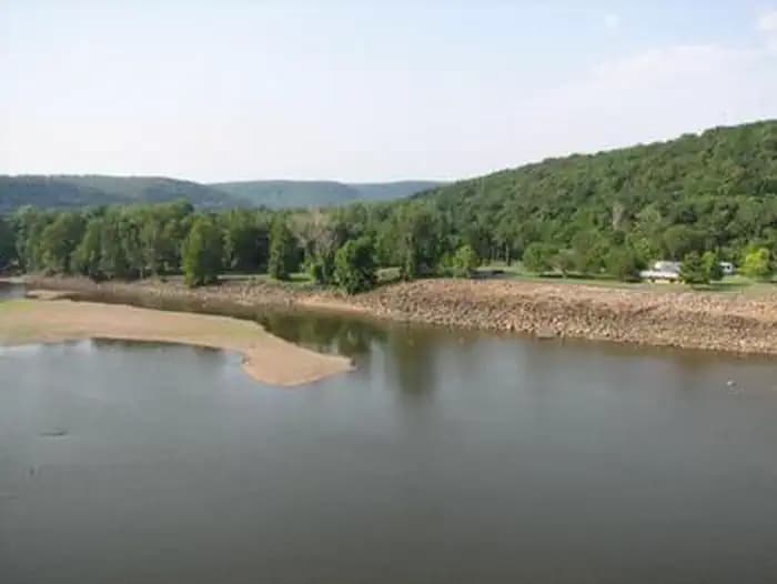 DAM SITE (FORT GIBSON LAKE) campground