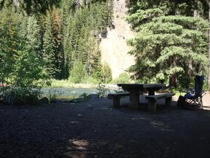 HELLS CROSSING CAMPGROUND campground in Washington