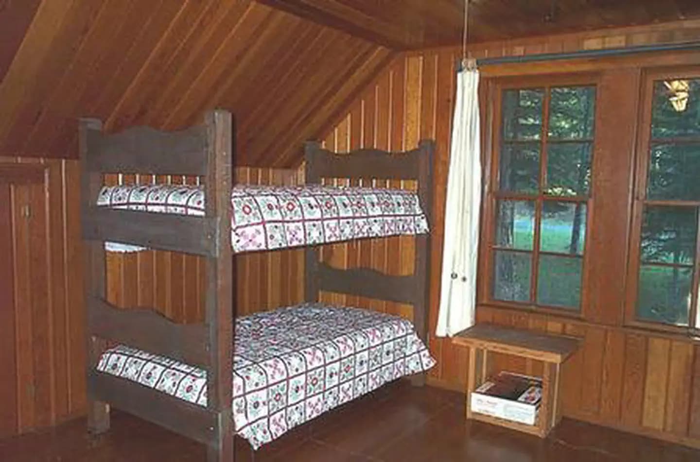 CLACKAMAS LAKE HISTORIC CABIN campground