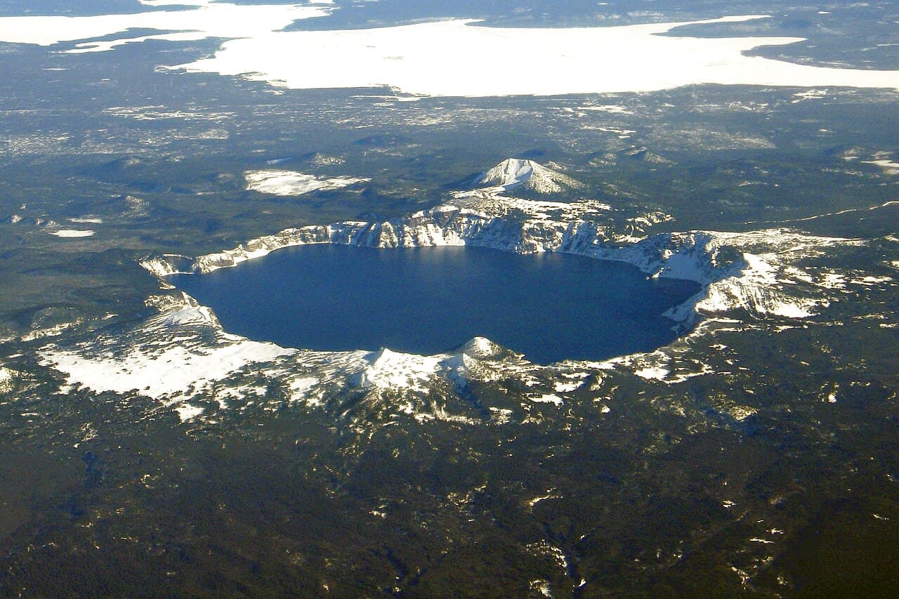 Crater Lake Backcountry Permit wilderness permit area in Crater Lake National Park - backcountry hiking destination
