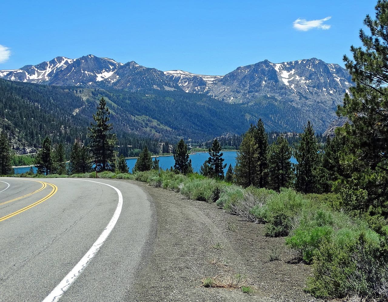 Inyo NF Wilderness Permit — Fern Lake wilderness permit area in Inyo National Forest - backcountry hiking destination