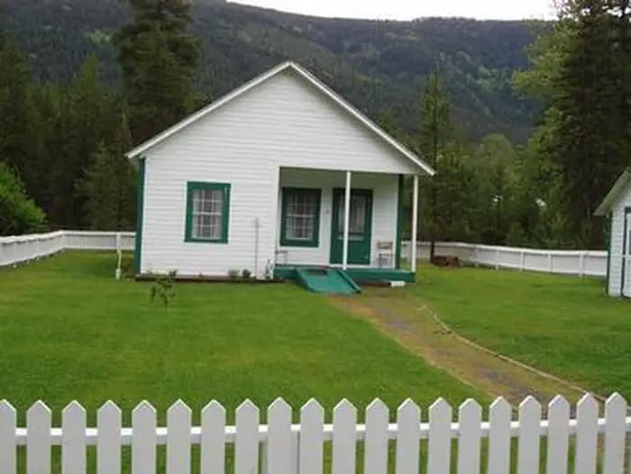 SNYDER GUARD STATION (ID) campground in Idaho