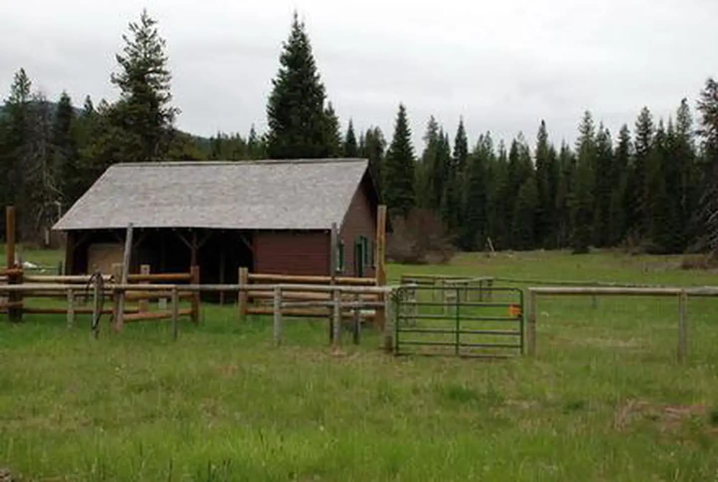 LODGEPOLE GUARD STATION campground in Oregon
