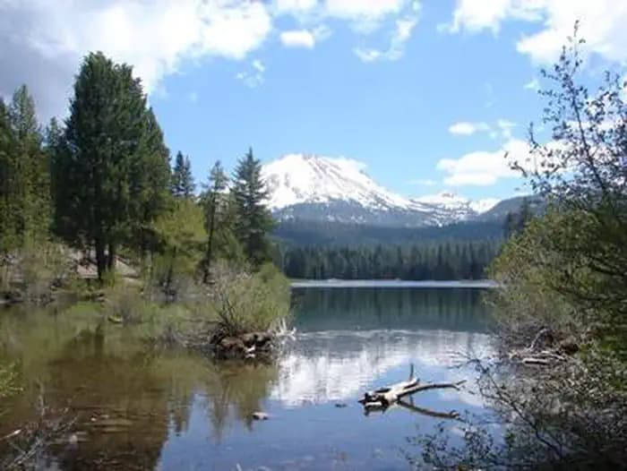 MANZANITA LAKE campground in California