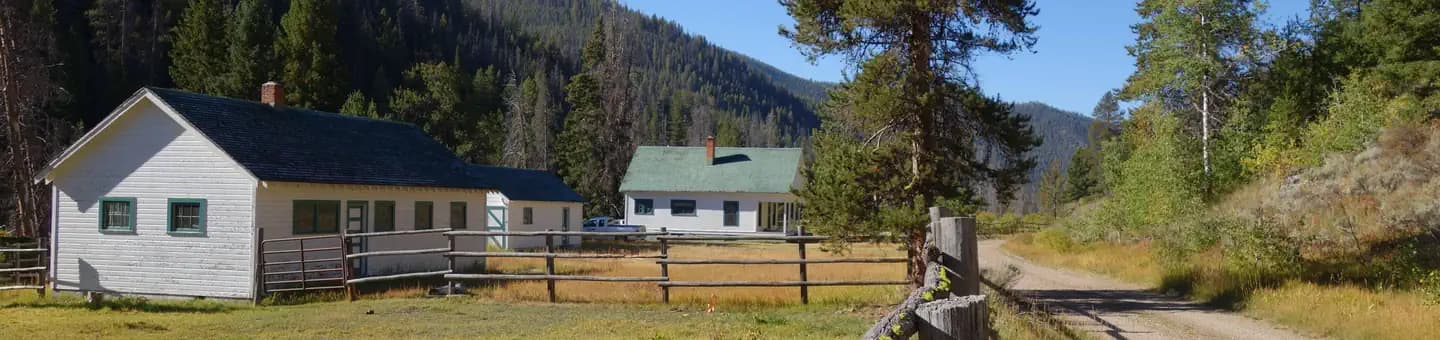 YELLOWJACKET GUARD STATION campground in Idaho