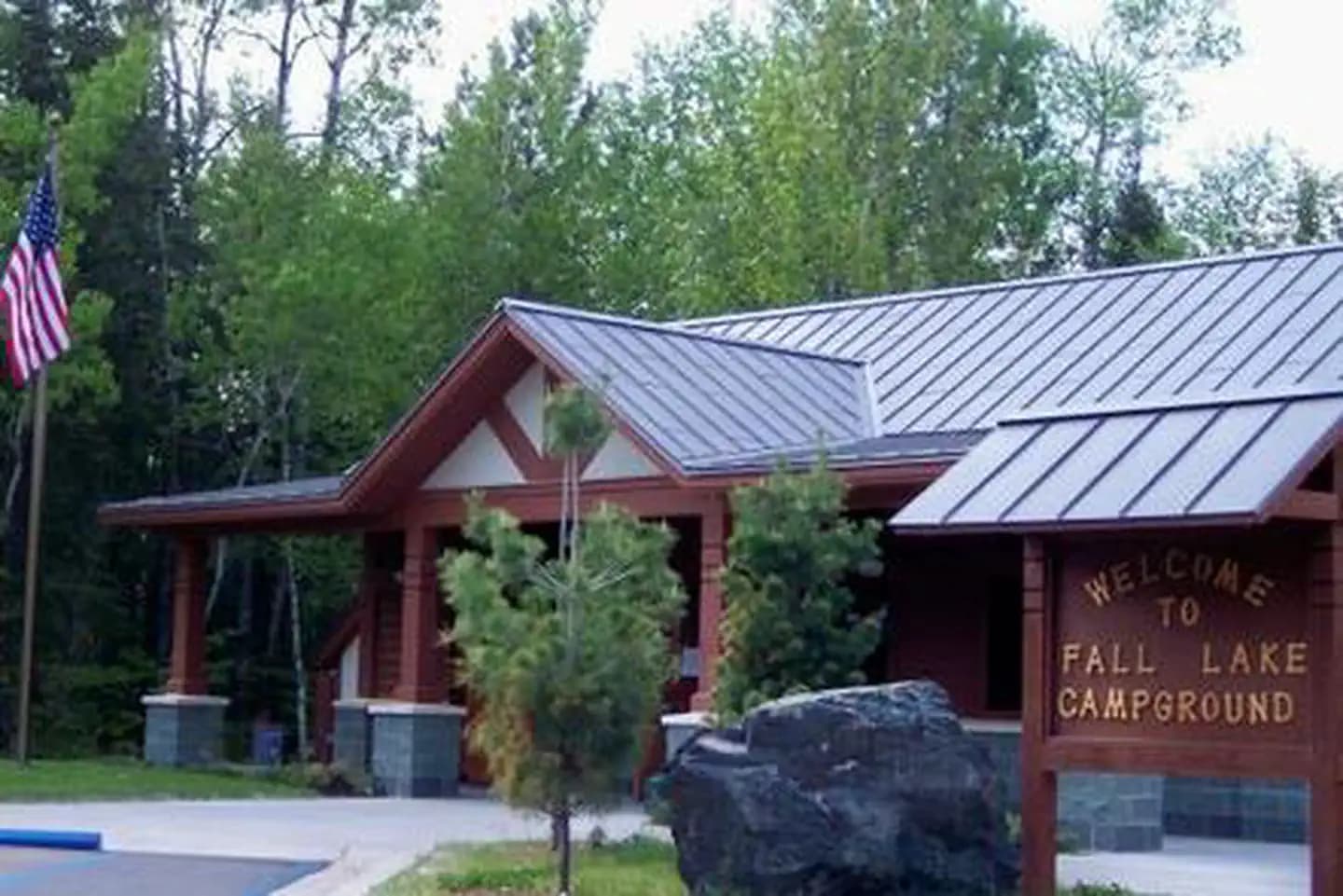 FALL LAKE campground in Minnesota