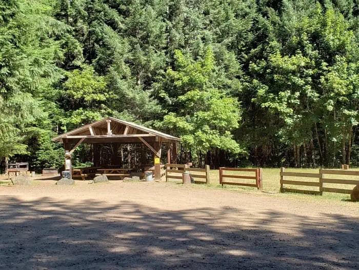 STEAMBOAT BALL FIELD GROUP SITE campground in Oregon