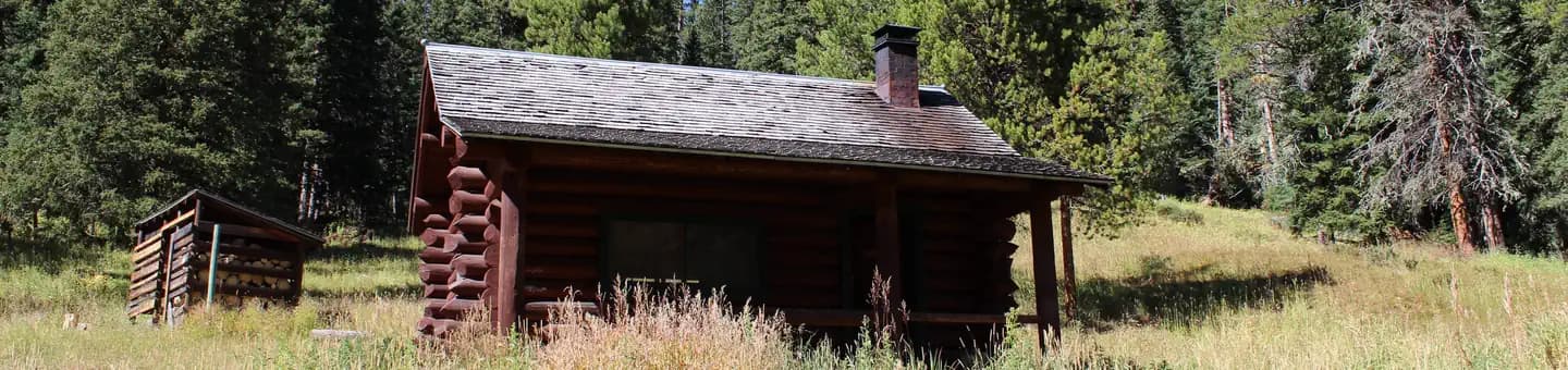 WINDOW ROCK CABIN campground in Montana