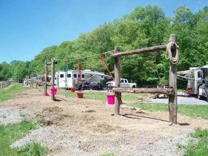 FOX CREEK HORSE CAMP campground in Virginia