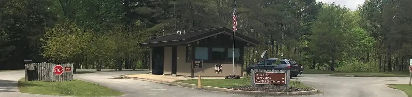 CLEAR CREEK (AL) campground in Maine