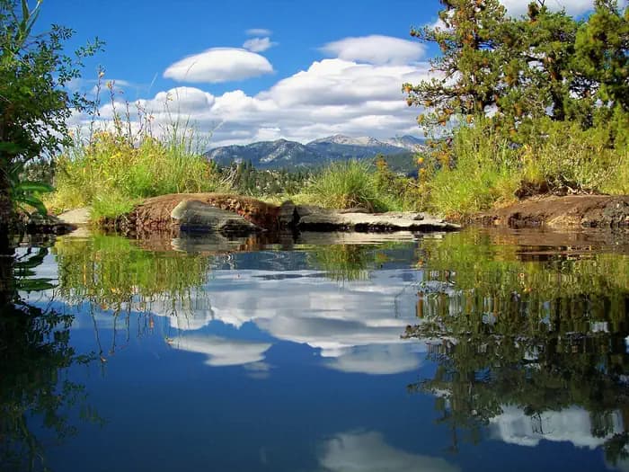 MONO CREEK campground in California