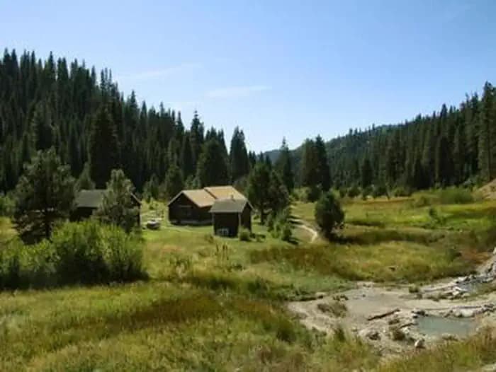 BOILING SPRINGS CABIN campground in US