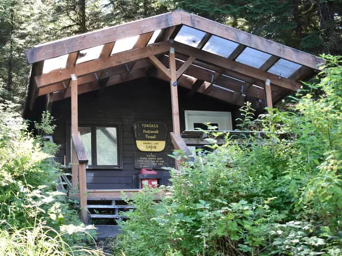 BAKEWELL LAKE CABIN campground in Alaska