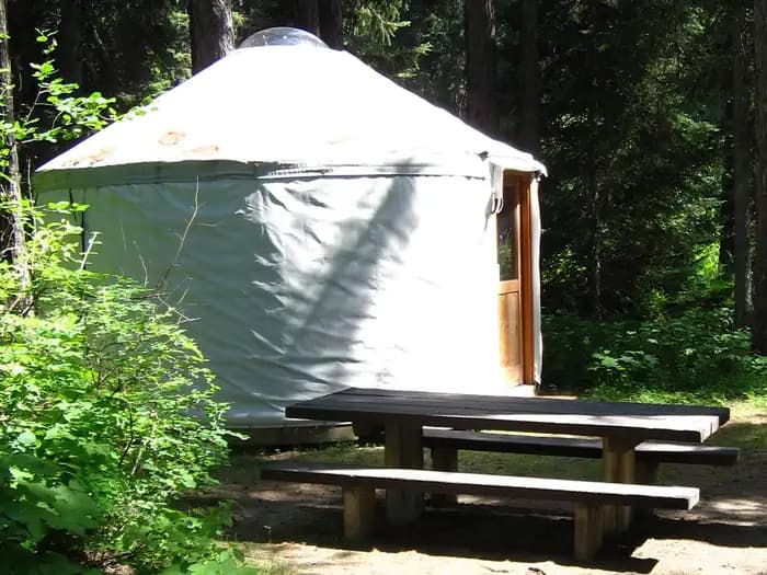 WHITETAIL YURT campground in Montana