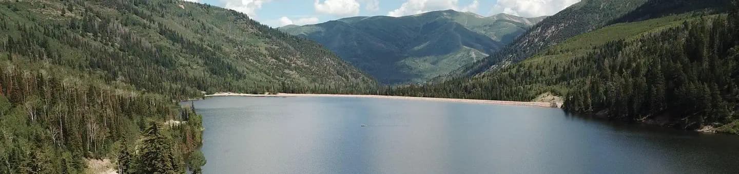 SMITH AND MOREHOUSE campground in Utah