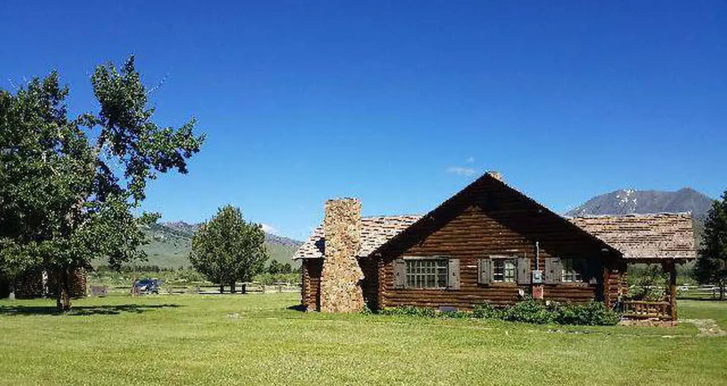 SUNLIGHT RANGERS CABIN campground in Wyoming