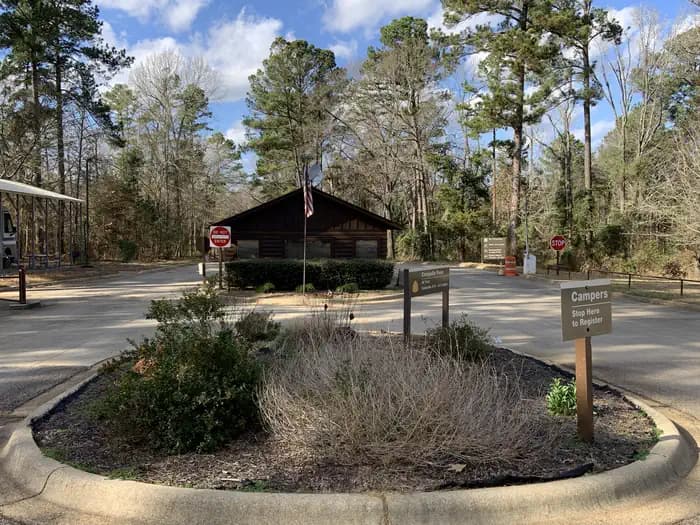 BRUSHY CREEK campground in Texas