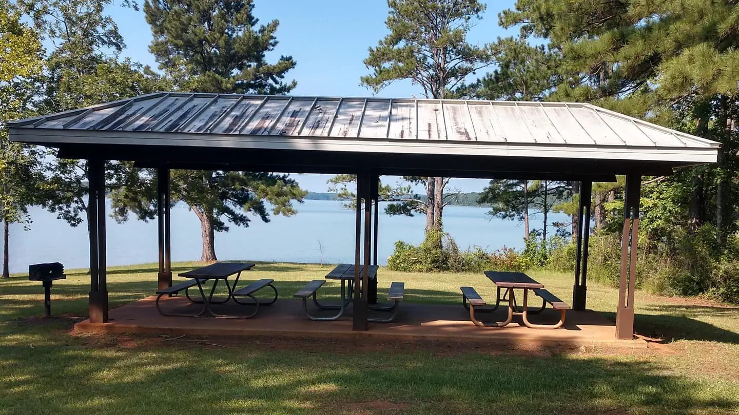 Glass Bridge Park Campground in Georgia