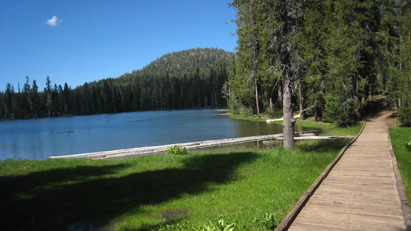 SUMMIT LAKE NORTH campground in California