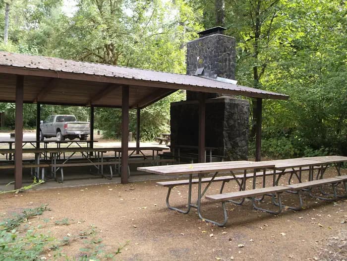 Clay Creek Recreation Site campground in Oregon