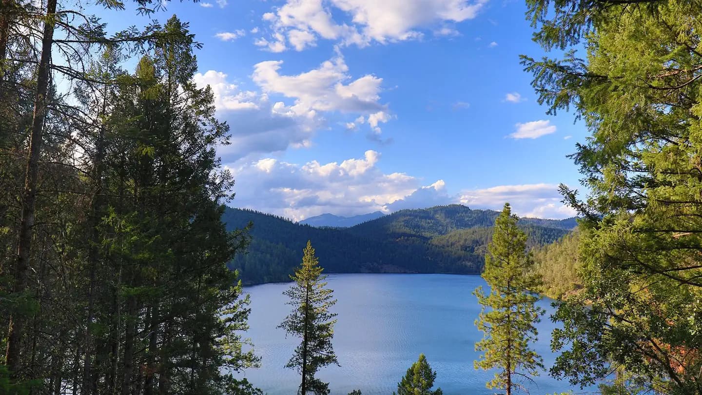 Eagle Creek (CA) campground in US