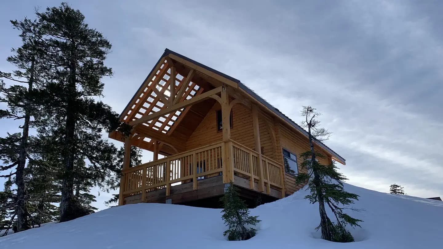 RAVENS ROOST CABIN campground in Alaska