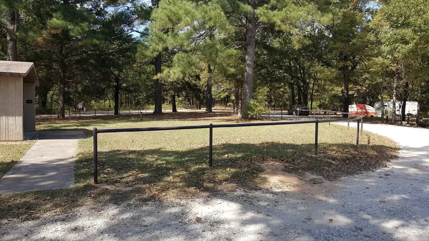 West Lake Davy Crockett campground in Texas
