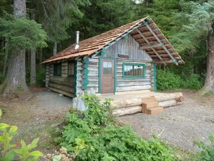 BIG SHAHEEN CABIN campground in Alaska