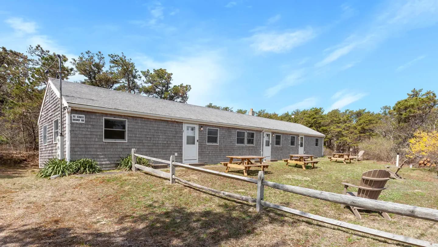 Highland Beach Suites, Unit 2 Campground in Massachusetts
