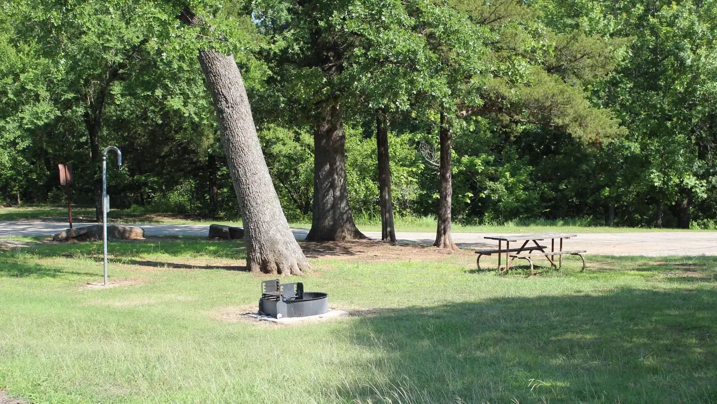 Central Group Camp (Chickasaw) campground