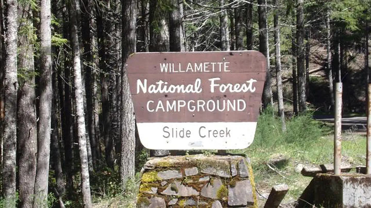 SLIDE CREEK campground in Oregon