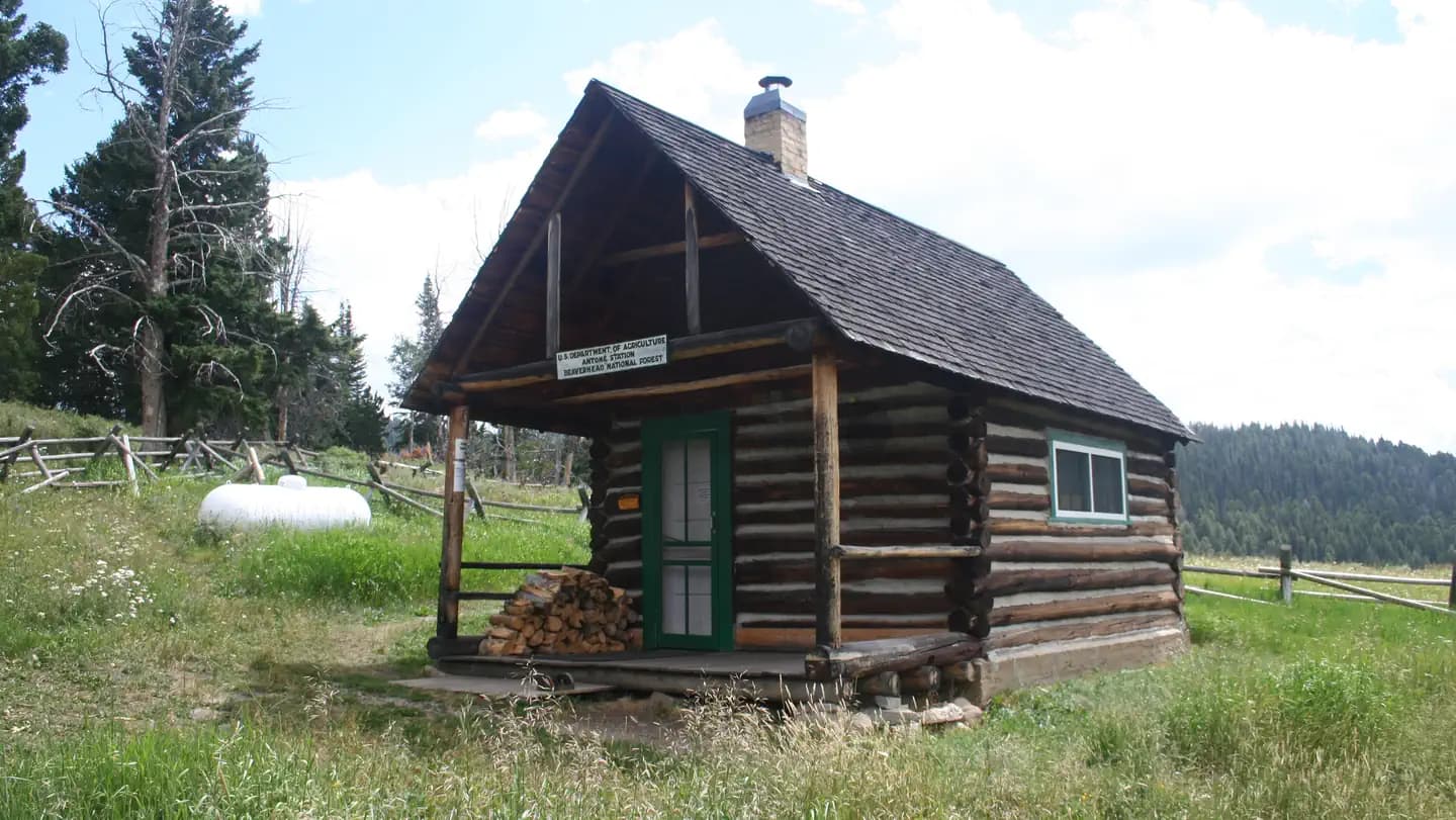 ANTONE CABIN campground in Montana