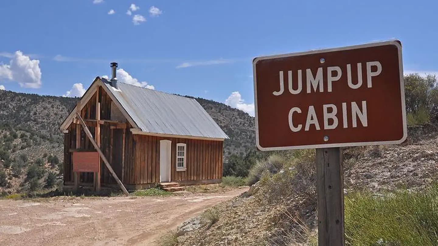 JUMPUP CABIN campground in Arizona