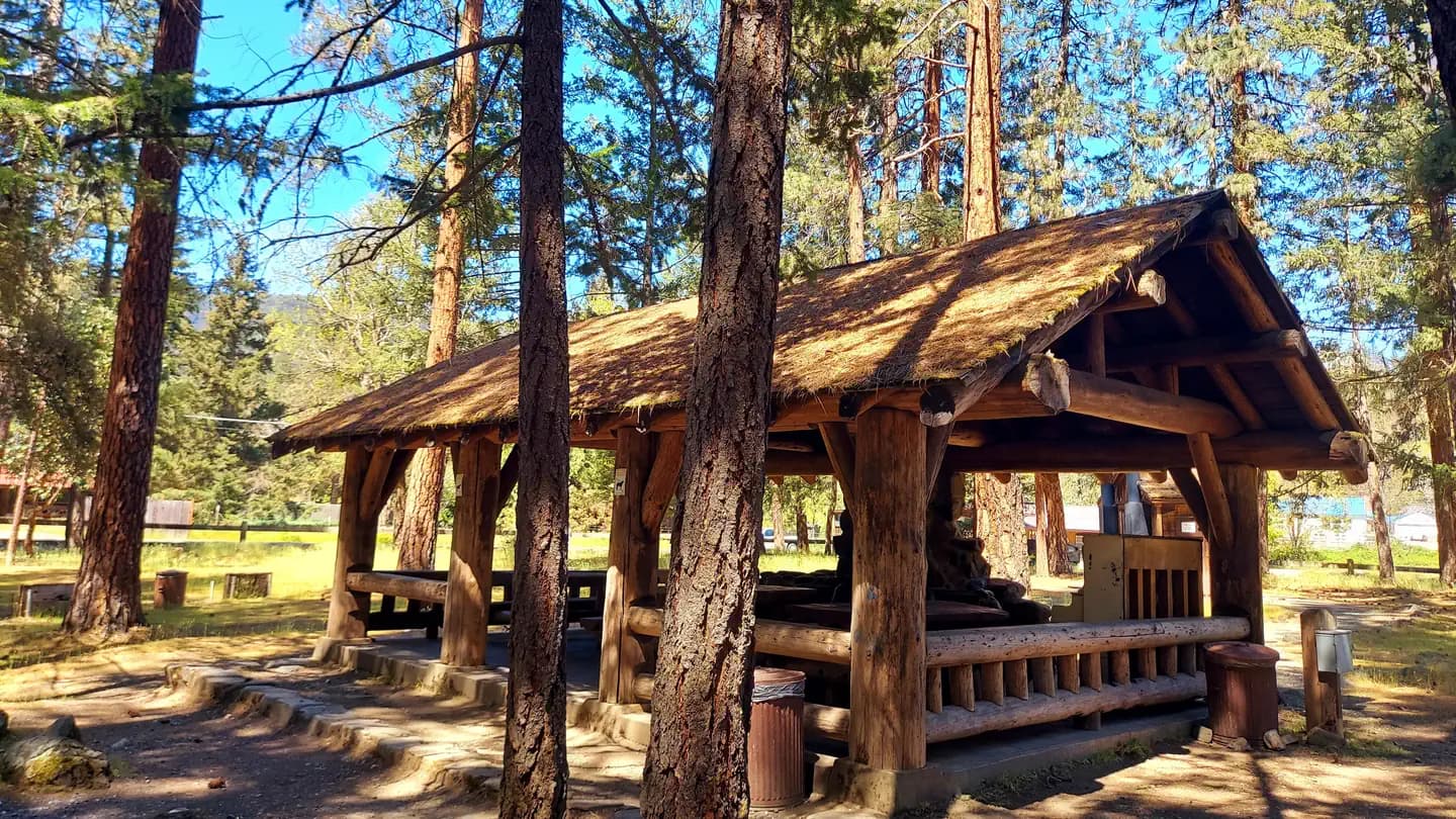 MCKEE BRIDGE COMMUNITY KITCHEN campground in Oregon