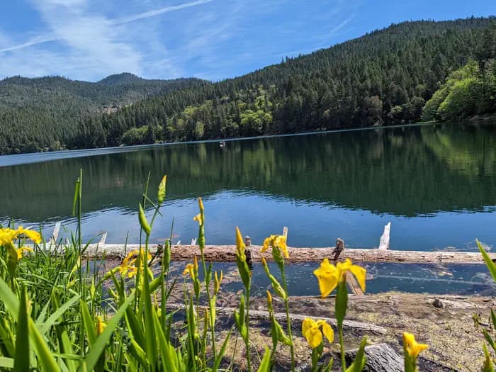 Acorn Woman Lakes campground in Oregon