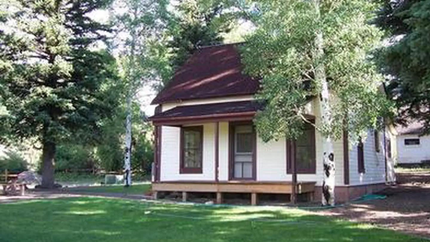 ALDER GUARD STATION campground in Colorado