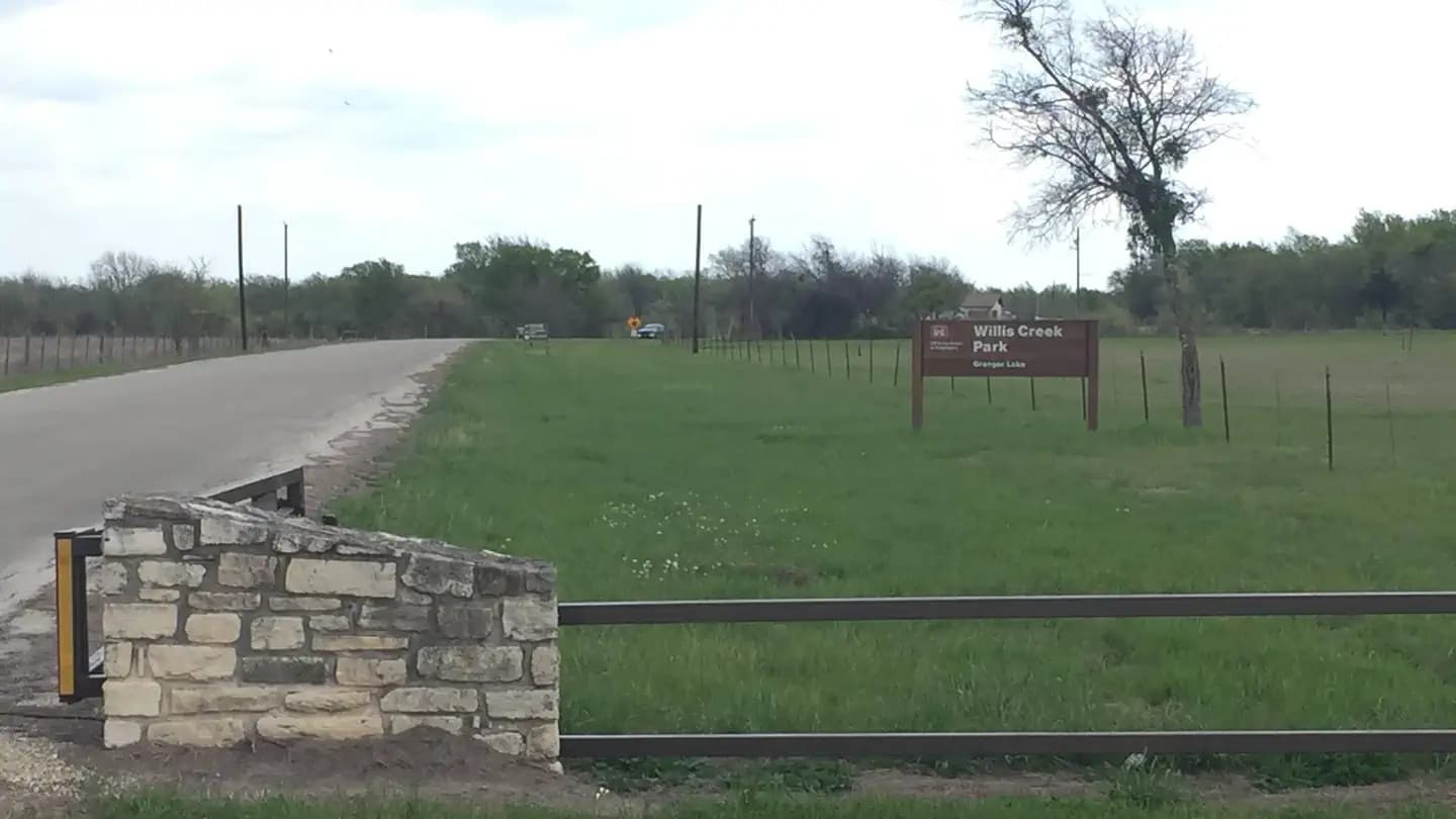 WILLIS CREEK campground in Texas