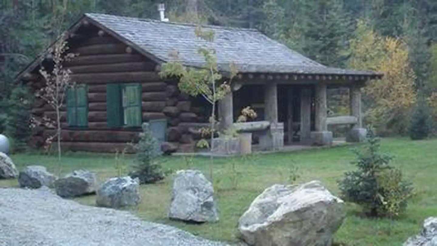 KELLY FORKS CABIN campground in Idaho
