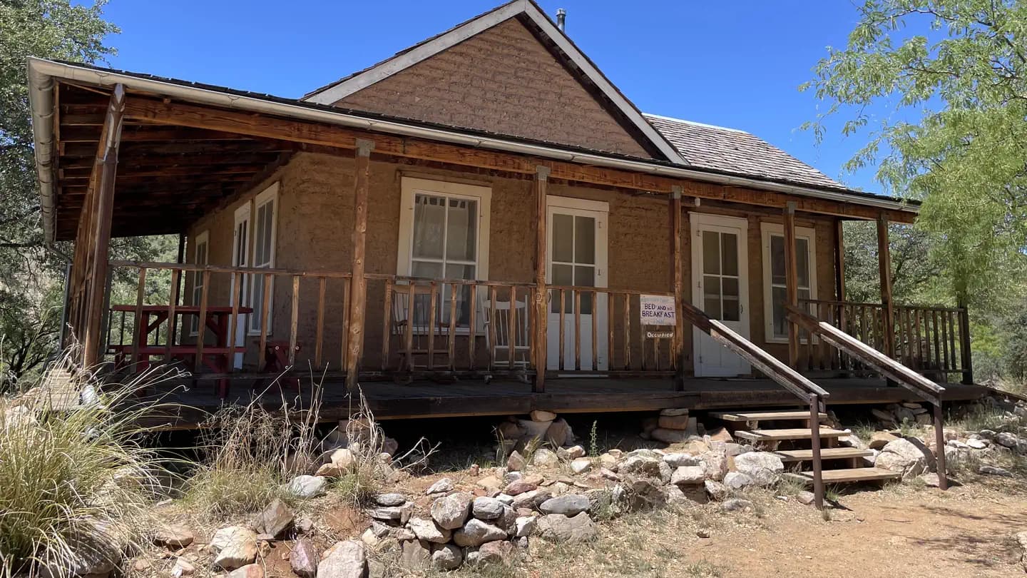 KENTUCKY CAMP CABIN AND HEADQUARTERS BUILDING campground in Arizona