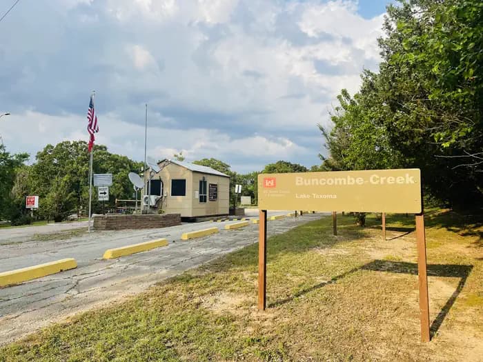 BUNCOMBE CREEK campground in Oklahoma