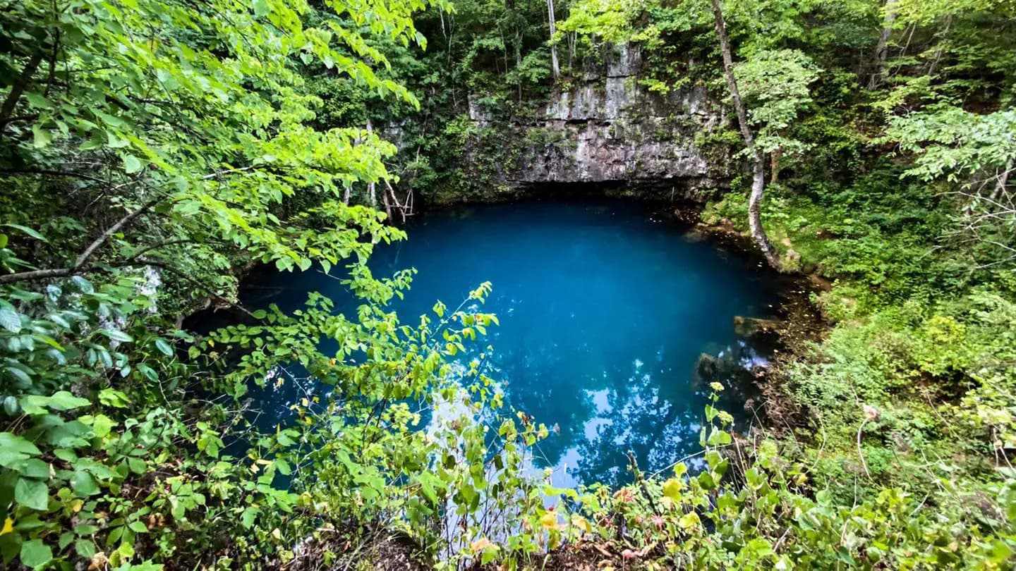 ROUND SPRING campground in Missouri