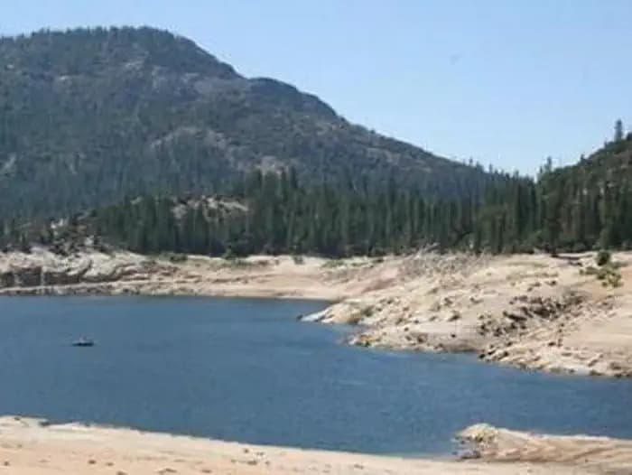 MAMMOTH POOL campground in California
