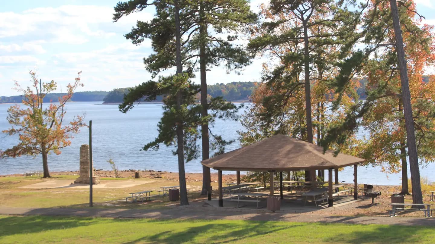 Old Picnic Area (John H Kerr) Campground in Virginia